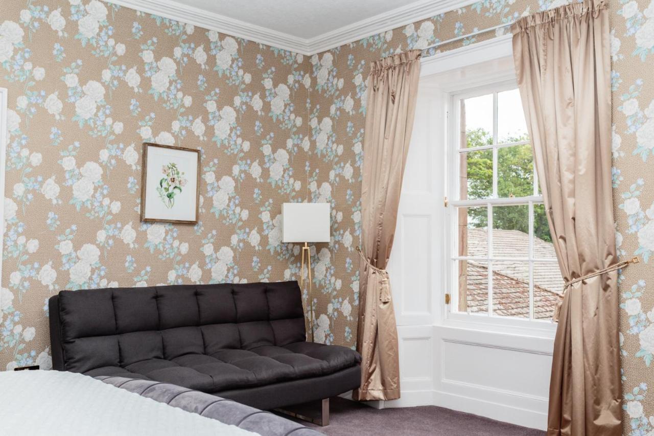 Lunan House Арброт Екстериор снимка