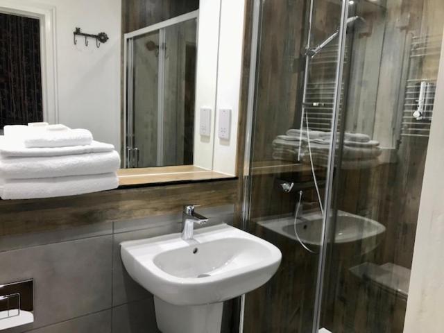 Lunan House Арброт Екстериор снимка